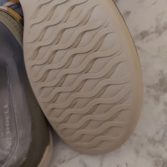 Pre-owned Merrell Tea Sandals - Picture 7 of 10